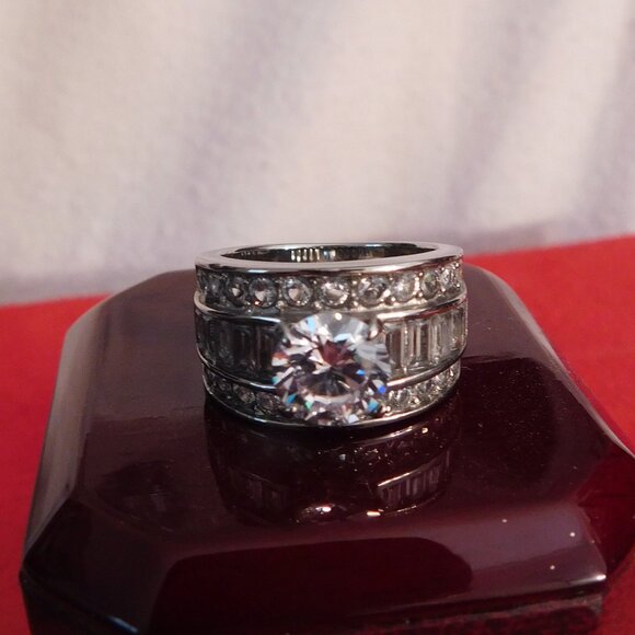 Ladies TK316 Stainless Steel Ring with Stones - Picture 5 of 5